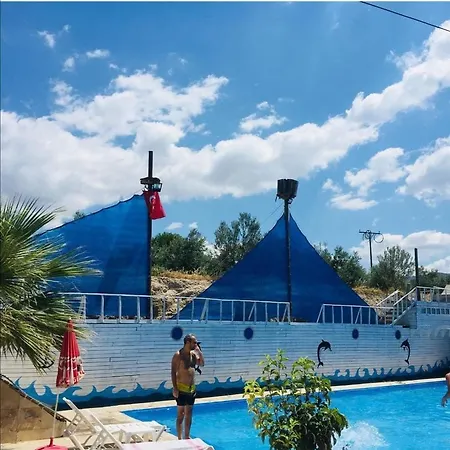 Alojamento de Acomodação e Pequeno-almoço Joy Garden